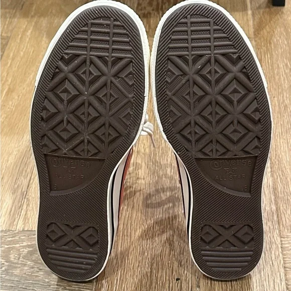 Converse Chuck Taylors in Salmon Coral New Without Box - Picture 6 of 7